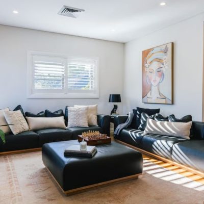 WIL09 Willoughby Living Executive Family Life Apartment for Rent with Apartment Service lounge and ottoman